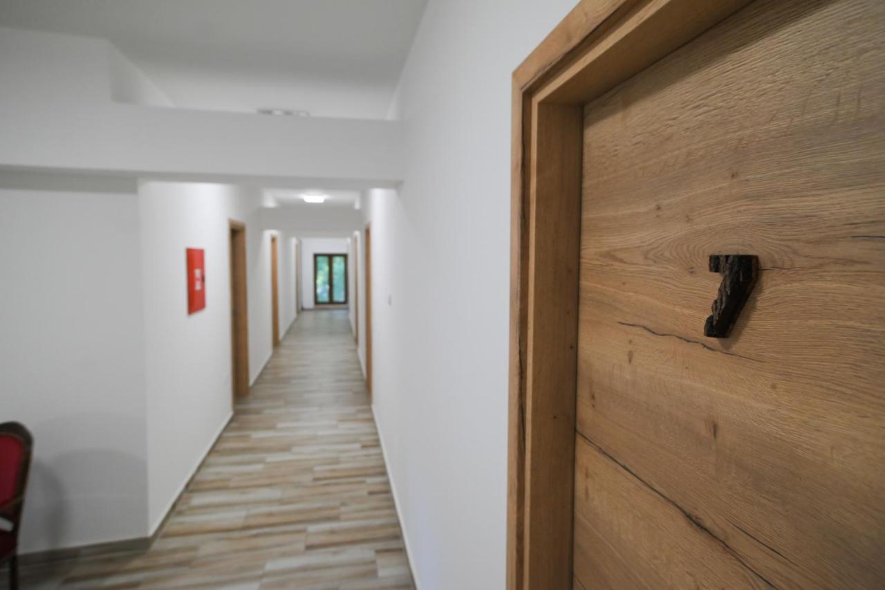 Twenty Park Aparthotel Kikinda Exterior photo